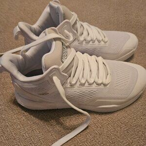 Women's Moolah Kicks - White Size 8